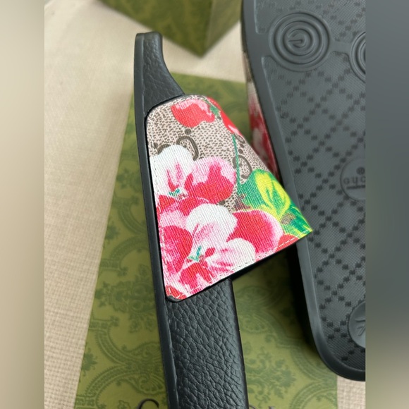 New never worn GG BLOOMS SUPREME FLORAL SLIDE SANDAL size 7.5 - Picture 5 of 6